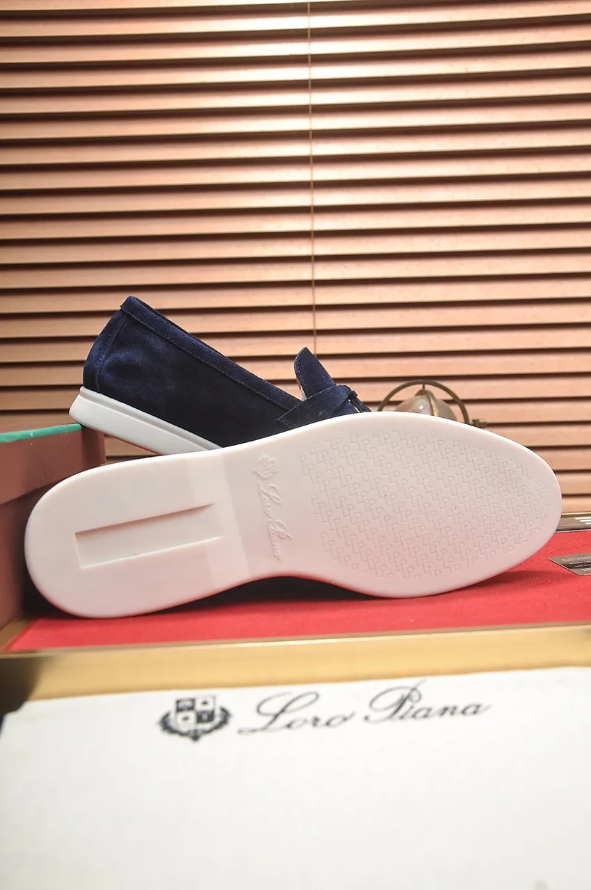 Men's shoes 💰400💶[𝐥𝐨𝐫𝐨 𝐏𝐢𝐚𝐧𝐚] [Couple model] High-end quality, affordable price, LP classic loafers, Italian treasure brand, the only brand that can match Hermès! Only after wearing it do we know that we can’t live up to our feet. Women’s code: 35-40 (customized sizes 34, 41, 42 are non-returnable) Men’s code: 38-44 (customized 45, 46, 47, 48 are non-refundable) Fabric: Customized imported cashmere Lining: Customized imported fetal cowhide Foot: Imported benzene-dyed calfskin Outsole: Exclusive original glass rubber outsole